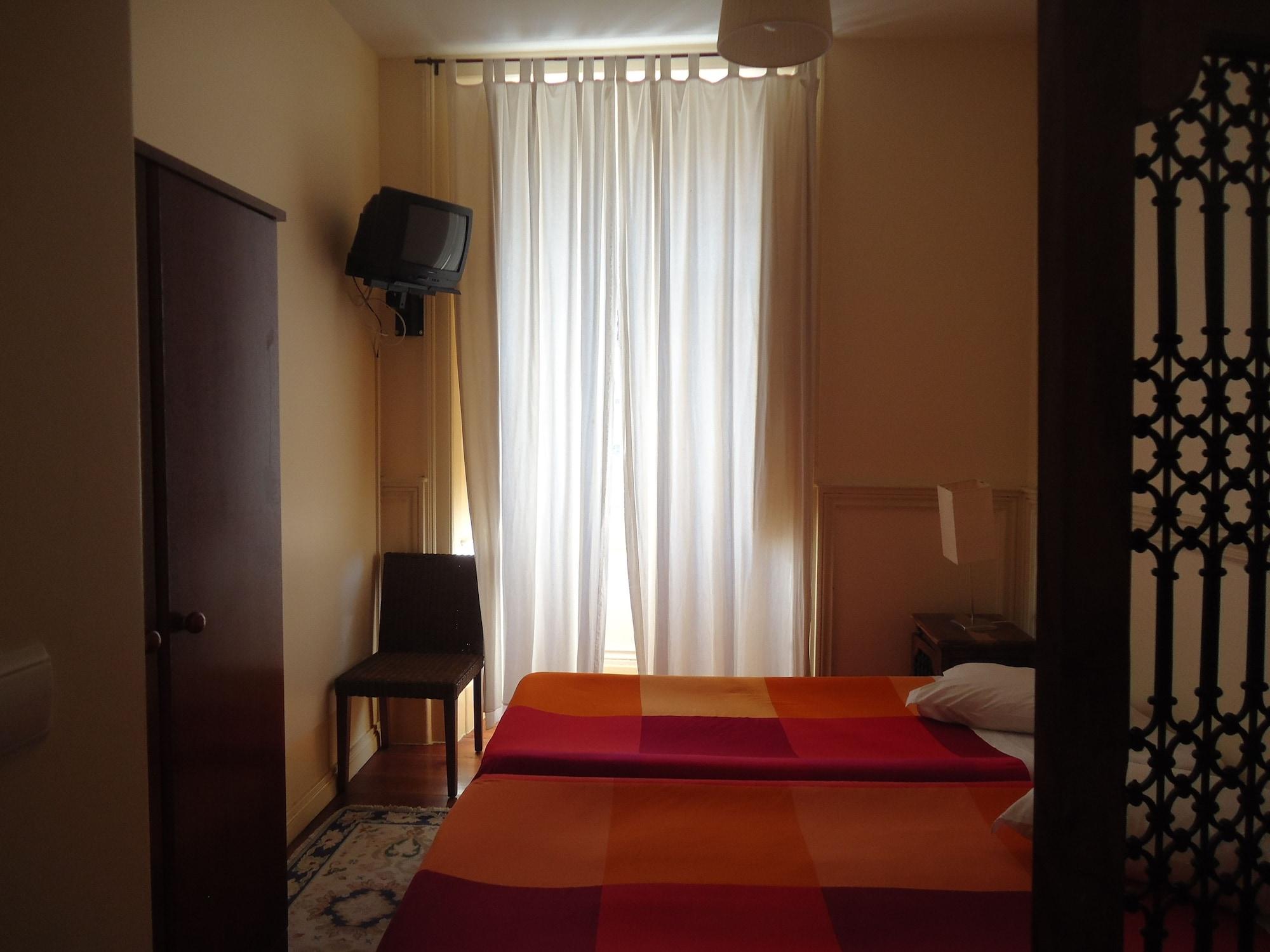 Pouso Dos Anjos Hotel Lisbon Exterior photo